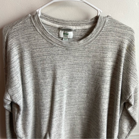 Aerie Heathered Light Gray Crewneck Sweatshirt - Picture 5 of 9